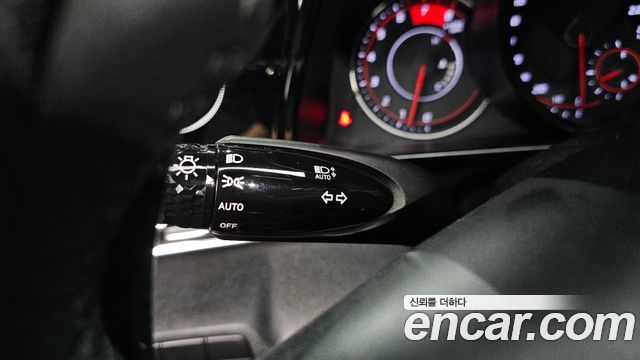 Hyundai AVANTE 2021 — photo 28