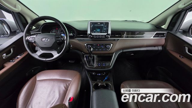 Hyundai Starex 2019 — photo 10