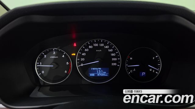 Hyundai Starex 2019 — photo 11