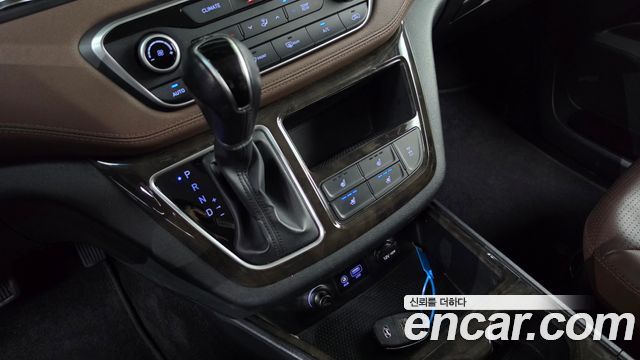 Hyundai Starex 2019 — photo 12