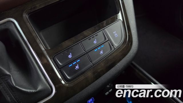 Hyundai Starex 2019 — photo 26