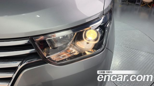 Hyundai Starex 2019 — photo 8