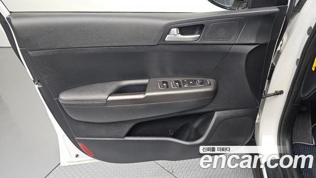 Kia Sportage 2016 — photo 14