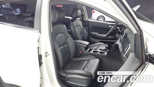 Kia Sportage 2016 — photo 16