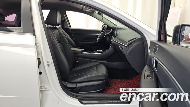 Hyundai Sonata 2020 — photo 17