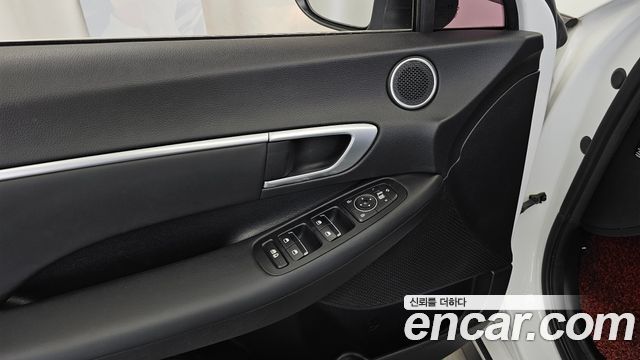 Hyundai Sonata 2020 — photo 27