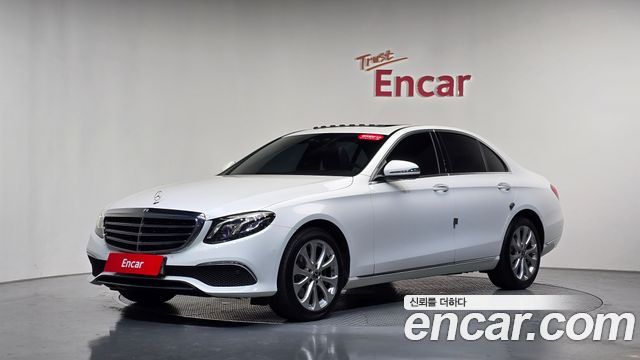 Mercedes-Benz E-Class 2018 — photo 33