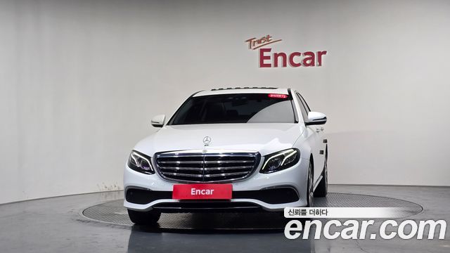 Mercedes-Benz E-Class 2018 — photo 3