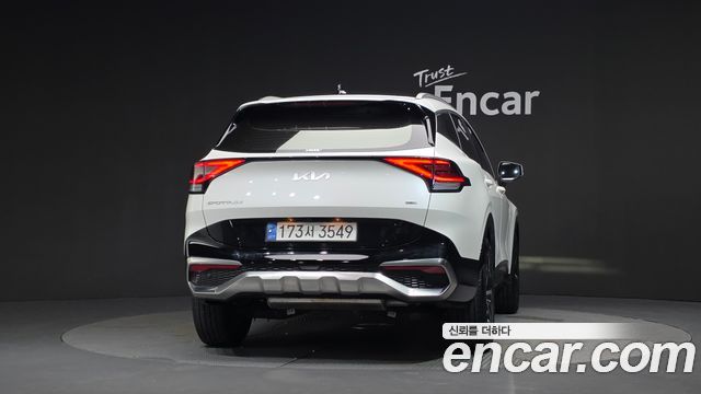 Kia Sportage 2023 — photo 4