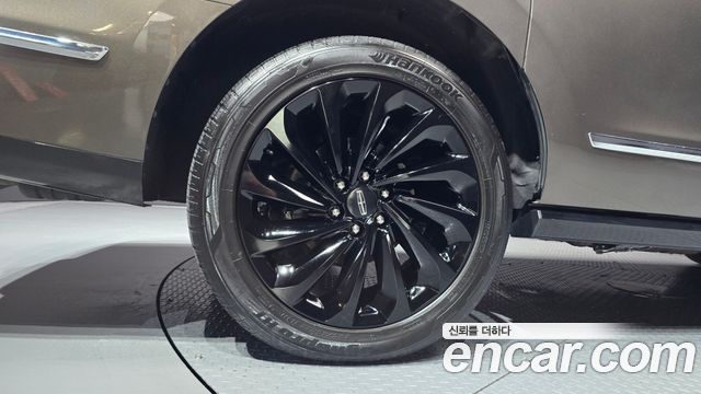Lincoln Navigator 2020 — photo 5