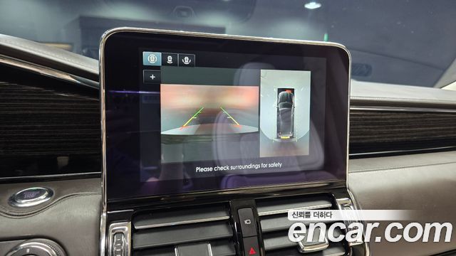 Lincoln Navigator 2020 — photo 21