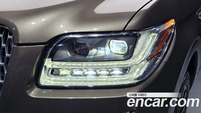 Lincoln Navigator 2020 — photo 8