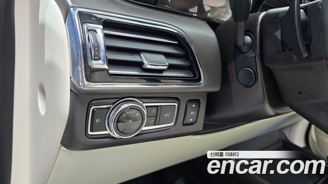 Lincoln Navigator 2020 — photo 27