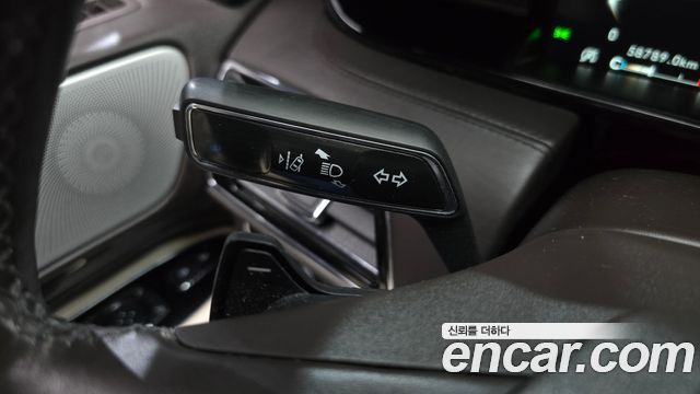 Lincoln Navigator 2020 — photo 33