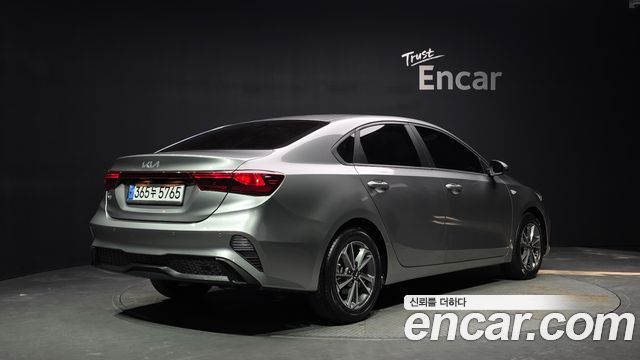 Kia K3 2022 — photo 2
