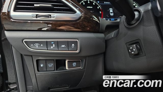Genesis G90 2019 — photo 22