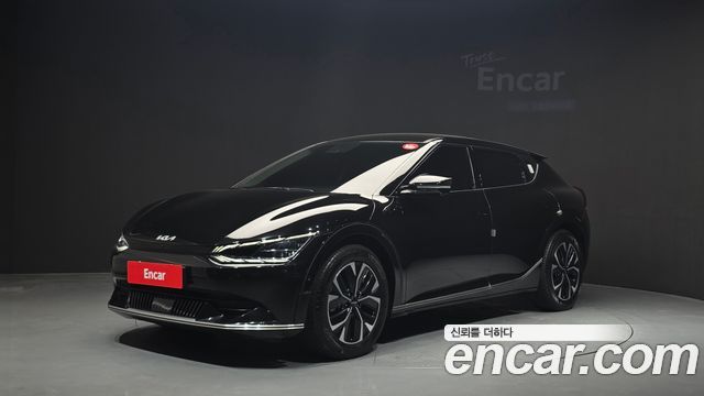 Kia EV6 2023 — photo 1