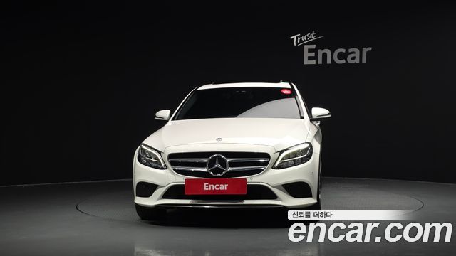 Mercedes-Benz C-Class 2019 — photo 3
