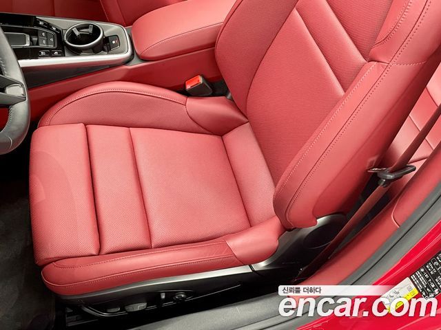 Porsche 911 2024 — photo 10