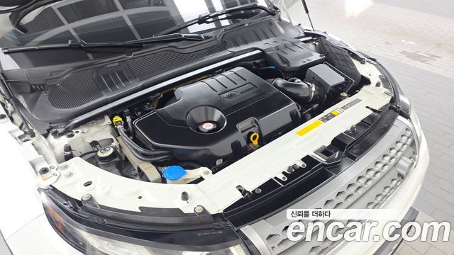 Land Rover Range Rover Evoque 2019 — photo 6