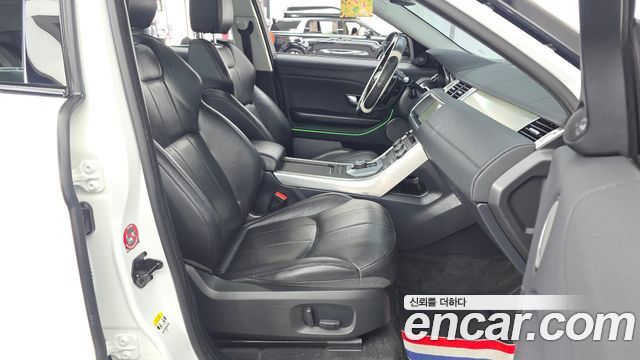 Land Rover Range Rover Evoque 2019 — photo 11