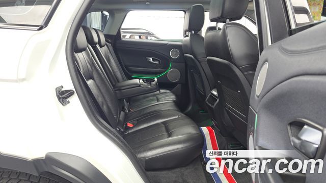 Land Rover Range Rover Evoque 2019 — photo 12
