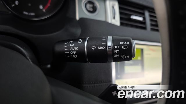 Land Rover Range Rover Evoque 2019 — photo 16