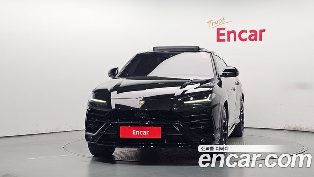 Lamborghini Urus 2021 — photo 3
