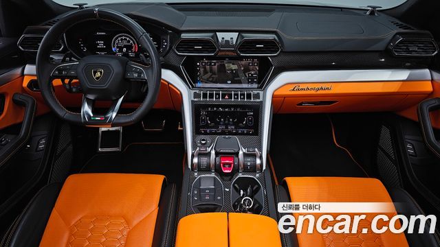 Lamborghini Urus 2021 — photo 10
