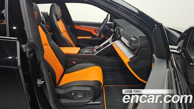 Lamborghini Urus 2021 — photo 16