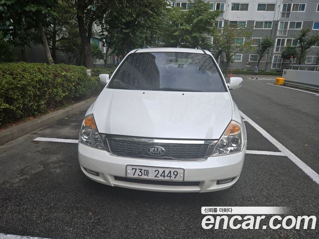 Kia Canival 2014 — photo 1