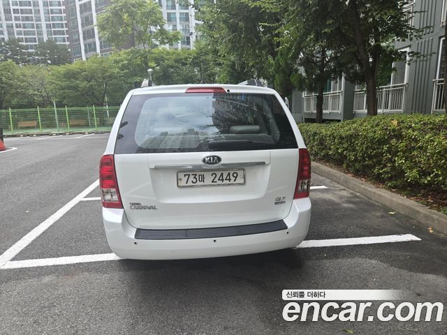 Kia Canival 2014 — photo 4