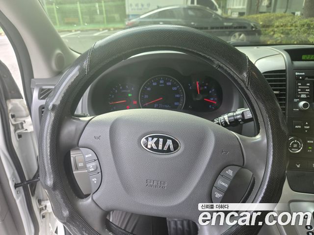 Kia Canival 2014 — photo 6