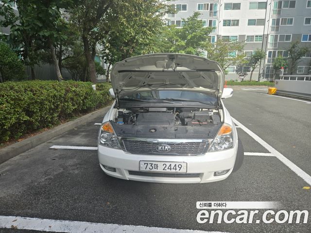 Kia Canival 2014 — photo 16