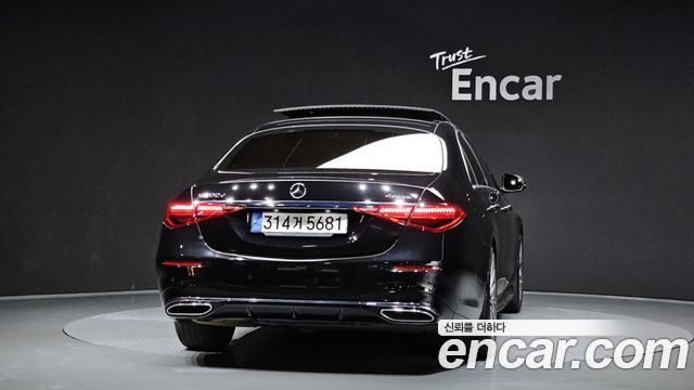 Mercedes-Benz S-Class 2023 — photo 4