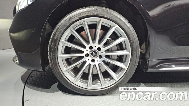 Mercedes-Benz S-Class 2023 — photo 5