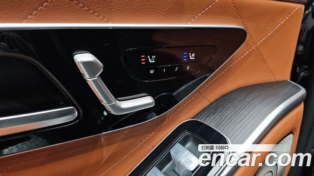 Mercedes-Benz S-Class 2023 — photo 29