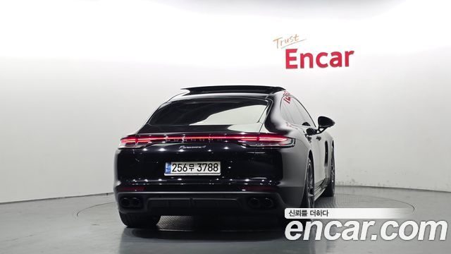 Porsche Panamera 2021 — photo 4