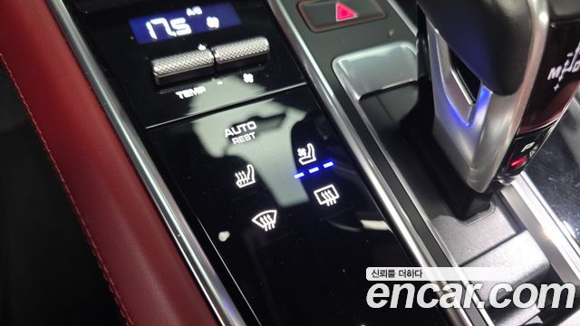 Porsche Panamera 2021 — photo 19