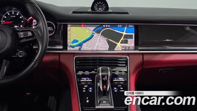 Porsche Panamera 2021 — photo 20
