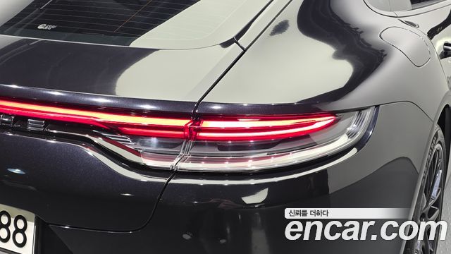 Porsche Panamera 2021 — photo 9