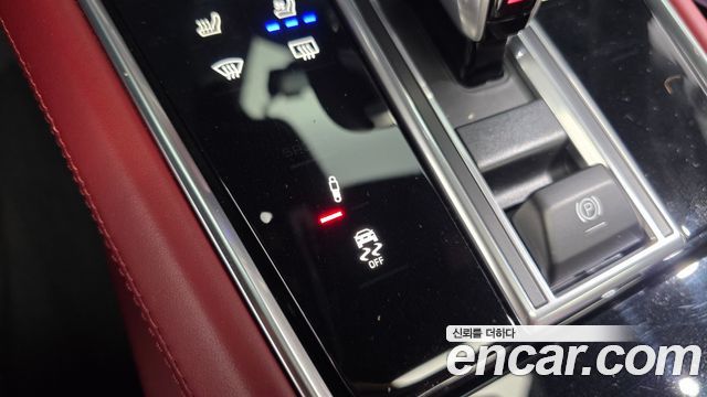 Porsche Panamera 2021 — photo 30