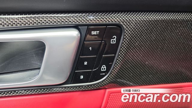 Porsche Panamera 2021 — photo 37