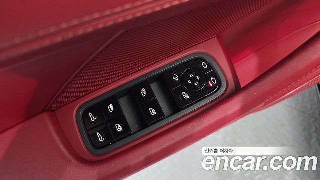 Porsche Panamera 2021 — photo 38