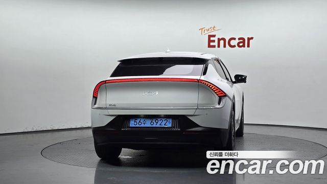 Kia EV6 2023 — photo 4
