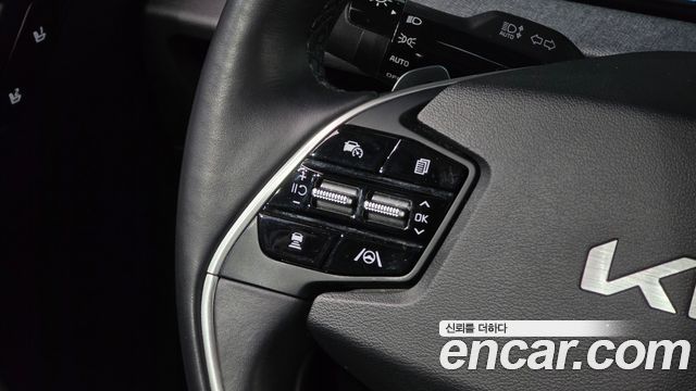 Kia EV6 2023 — photo 16