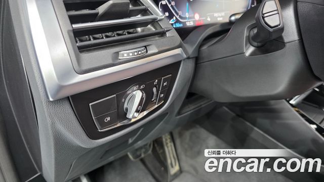 BMW iX3 2024 — photo 24