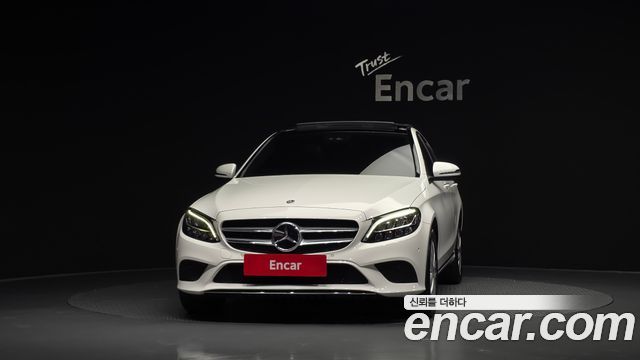 Mercedes-Benz C-Class 2020 — photo 3