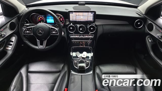 Mercedes-Benz C-Class 2020 — photo 10