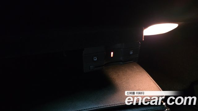 Mercedes-Benz C-Class 2020 — photo 28
